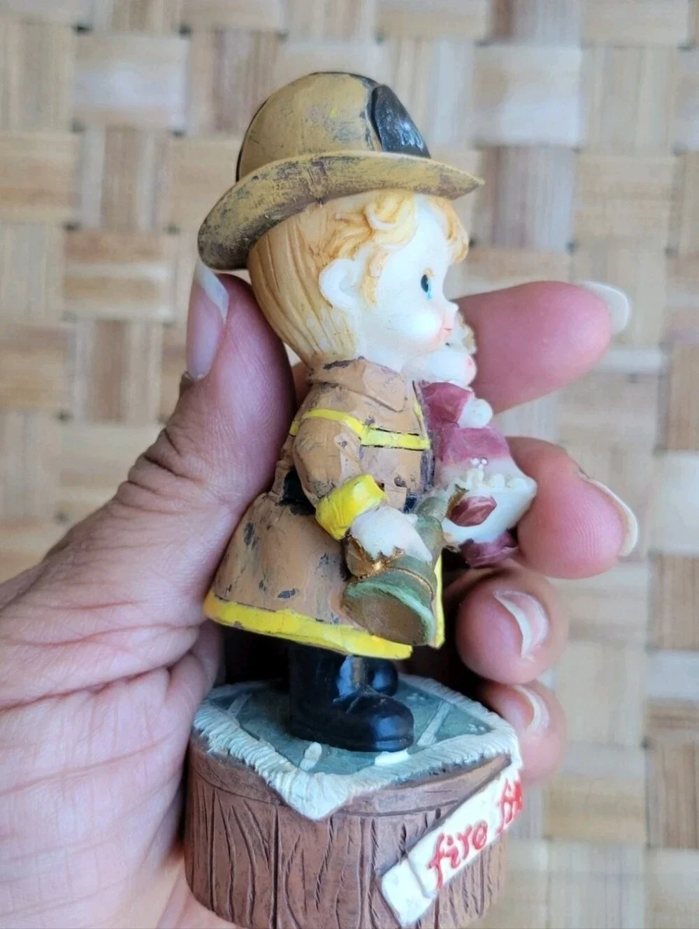 VINTAGE FIREFIGHTER FIGURINE BY TURTLE KING CORP.